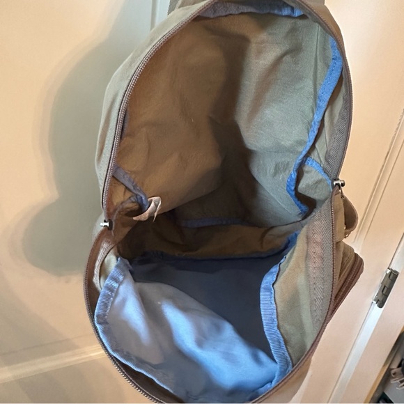 Baggallini Tan Sling Bag - Picture 5 of 5